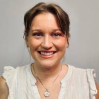 20+ "Heidi Bond" profiles