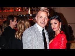 Dette blir ikke noen lang forklaring, men jeg og mario har valgt å skille lag. Erik Saeter Tok Med Ny Flamme Pa Finalefest By Harm Hegseth Vgtv