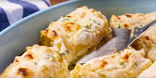 Revisitez Vos Classiques Mes Rouleaux De Lasagne Au Poulet Sont Hallucinants Recettes Ma Fourchette Chicken Alfredo Easy Cooking Food