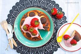 Low Carb Classics Erfrischender Kasekuchen Mit Erdbeer Rosmarin Quark Und Sechs Kein Bisschen Strippende Feuerwehrleute In Meinem Wohnzimmer Gourmetguerilla S Foxy Food