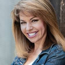 Gillian Dobias's Instagram, Twitter & Facebook