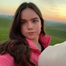 Tess McDonnell (@mcdonnell_tess)