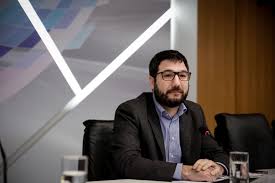 Λύση με βάση τις αποφάσεις του οηε για διζωνική, δικοινοτική ομοσπονδία. Nasos Hliopoylos Gia Aristotelia Pelwnh H Xwra Kaigetai Kai Oi Ypoyrgoi Krybontai