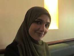 Artis malaysia keturunan aceh : Wardina Safiyyah Wikipedia