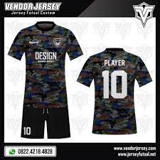 Sebagai jalan tengah, timnas kamerun yang tampil di piala dunia 2002 bakal tetap mengenakan seragam tanpa lengannya. Desain Kaos Sepakbola Code Camosea Motif Doreng Vendor Jersey