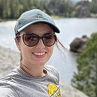 Cinderella Stays Late (Grimmtastic Girls, #1) by Joan Holub