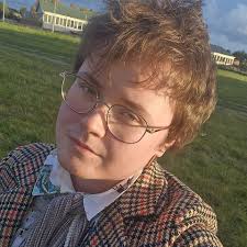 seeking short-term accommodation* Hello, I'm an international studend and I  start my postgraduate degree in Trinity College Dublin this September. I'm  looking for a room to stay from either the 28th or