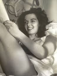 Johnny Florea (1916-2000) - Jane Russell, 'The Outlaw', - Catawiki