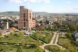 A fost înfiinţată în anul 1990, ca parte a fundaţiei academice petre andrei, o organizaţie non guvernamentală dedicată memoriei lui petre andrei, un binecunoscut. Acces La Parcarea UniversitÄÅ£ii Petre Andrei 7est Ro Stiri Iasi Stiri Locale Nationale Si Internationale