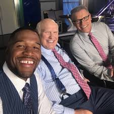 Michael, Terry and Howie are ready for the first show of the year! (via  Michael Strahan)