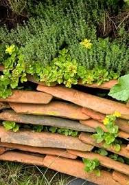 Low Retaining Wall Made From Roof Tiles Garden Edging Brick Garden Brick Garden Edging