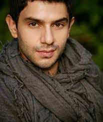 Arjun Mathur's Instagram, Twitter & Facebook