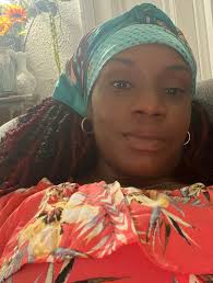 Marie Herron's Instagram, Twitter & Facebook