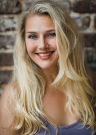 Kimberly Whitford's Instagram, Twitter & Facebook