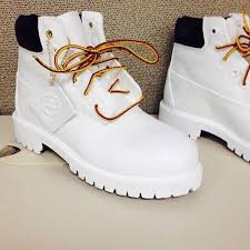 Black And White Timberlands Mens Trending Looks Wheretoget Zapatos Hombre Moda Zapatos Deportivos De Moda Zapatos Nike Para Damas