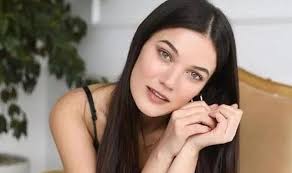 Yargı'nın Ceylin'i Pınar Deniz'in ablası adı gibi Huri çıktı! Doğum gününü  kutladı, beğeni butonu çöktü