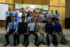 Daftar perguruan tinggi kedinasan di indonesia, disusun berdasarkan nama kementerian/lpnk yang membawahi. Inilah Perbedaan Perguruan Tinggi Kedinasan Dan Ikatan Dinas Mata Mata News