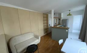 Studio de 20 m2, au 5e étage, rue du chemin vert (angle rue servan), 5 min escp (avenue de la république) : Sbijeqrrpahvgm