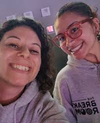 We're live right now at The Break Room so come join us for a night of  singing drinking and carousing! 🤘🎤🍸🍕🔥🎆