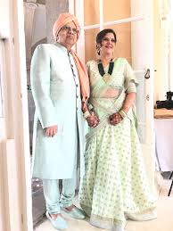 Pretty Pastels For The Parents Of The Bride Soft Elegance At Portugal Indian Wedding Father Of The Bride Outfit Bride Clothes Mother Of The Bride Outfit