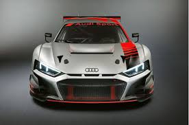 Audi Sport S R8 Lms Racing Into The 2019 Motorsport Season Made A Pit Stop On Tuesday At The 2018 Paris Auto Show The Audi R8 Avtogonki Sportivnye Avtomobili