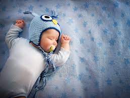 Meine kleine ist 10 tage alt und möchte nachts absolut nicht allein schlafen. Baby An Eigenes Bett Gewohnen So Gelingt Es Ganz Einfach