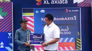 Copy sms yang dimaksud di sini yaitu anda bisa menerima sms dari nomor simcard orang lain jika telah mendaftar. Xl Axiata Bagi Bagi Hadiah Rp 1 3 Miliar Untuk Pelanggan Setianya