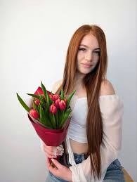 Букет 11 тюльпанов купить в Перми, цена 1 800 ₽, заказать с доставкой