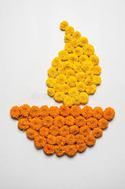 Pin By Tivoli Vortigern On Kraft Korner In 2020 Flower Decorations Diy Diy Diwali Decorations Flower Rangoli