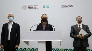 Por ignorar semáforo en rojo, conductor de vehículo provoca accidente sobre el periférico ejército mexicano de lerdo, del choque las autoridades no reportaron lesionados únicamente daños materiales. 1ham98xak 2n2m