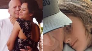 Bruce Willis trasferito in una casa con un pool di infermieri, la moglie:  "Lui avrebbe voluto così"