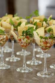 If you've got a bunch of hungry guests, this easy appetizer is a crowd pleaser. 80 Mexikanische Hochzeitsideen Hochzeits Vorspeisen Shrimp Ceviche In Ein Mexikanis Party Food Appetizers Dinner Party Appetizers Appetizers For Party