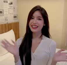 台湾情色导演恩凯泰神啦情色旅游[1V-3.15G] | 精选Porn