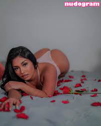 alevofficial__  itschynax Nude Leaks OnlyFans Photo 10 - Nudogram v2.0