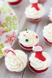 Each cupcake is expertly hand decorated with colorful fondant in a jolly design. 40 Christmas Cupcakes To Bake Recipe Ideas For Holiday Cupcakes