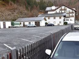 Wifi and parking are free, and this hotel also features 3 restaurants. Grainau Neben Dem Hotel Hammersbach Entstehen Zwei Apartmenthauser Grainau