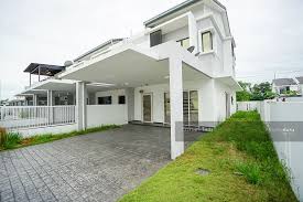 Pastinya jika mahu renovate rumah teres, tidak kiralah setingat atau dua tingkat, ia akan memerlukan bajet sebesar membeli. Dapatkan Pelbagai Cetusan Idea Pelan Rumah Teres 1 1 2 Tingkat Deko Rumah