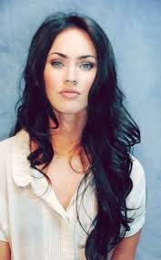 Elia Estrada's Instagram, Twitter & Facebook