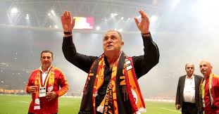 Alpaslan öztürk'ün eşi ebru şancı'dan bu pozisyon sonrası mesaj gecikmedi. Terim In Istedigi 4 Transfer Bombasi Patladi