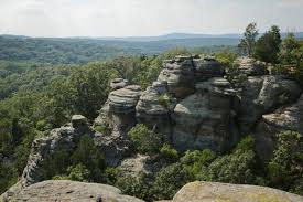 The trails that comprise the garden of the gods wilderness are poorly marked. Hiking Garden Of The Gods And Indian Point In Shawnee National Forest Illinois
