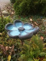 Mia Myllenberg Keramik Gartenkunst Vogelbad