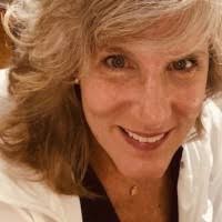 Yvonne Derry's Instagram, Twitter & Facebook