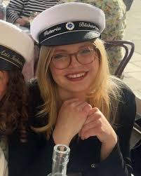 To all our friends 🎄🎁🕯️