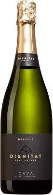 Göteborg 400 års flagga med original stavningen av göteborg götheborgh som finns nedtecknade i stadsprivilegierna från 1621. Dignitat Cava Brut Nature 2017 Systembolaget