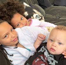 More than 1 million fans joined #stephencurry #klaythompson. Curry Babies Stephen Curry Stephen Curry Family The Curry Family