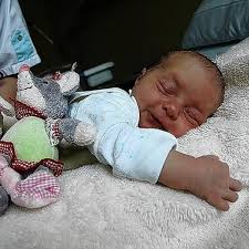 Lisa Maria schläft am Wochenende zu Hause