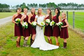 Green And White Hydrangea Green Hypericum Berries Curly Willow B Country Bridesmaid Dresses Maroon Bridesmaid Dresses Short Short Burgundy Bridesmaid Dresses