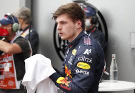 Max verstappen beroofd van winst na klapband in gp azerbeidzjan: Red Bull S Max Verstappen Leads Formula One Back To Baku Daily Sabah