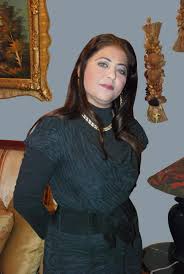 كشفت تقارير لبنانية، اليوم الاثنين، أن زوج الفنانة اللبنانية، نانسي عجرم، طبيب الأسنان فادي الهاشم، سيمثل أمام الهيئة الاتهامية في جبل لبنان، للتحقيق معه في حادث قتيل منزلهما، السوري محمد الموسى. ÙˆÙØ§Ø¡ Ø³Ø¹ÙØ§Ù† ØªÙƒØ´Ù Ø£Ø³Ø±Ø§Ø± Ø¥Ù‡ØªÙ…Ø§Ù… Ø§Ù„Ù…Ø±Ø£Ø© Ø¨Ø¬Ù…Ø§Ù„Ù‡Ø§ ÙÙŠ Ù…Ù†Ø²Ù„Ù‡Ø§