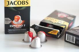 Manche anbieter, wie nespresso oder jacobs, zahlen jedoch für eine lizenz, damit ihre kapseln in der gelben tonne entsorgt werden dürfen. Yay Oder Nay Nespresso Kompatible Espresso Kapseln Von Jacobs Moms Blog Der Praktische Familienblog